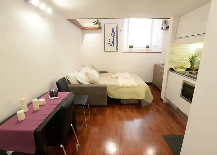 Apartment Alex Rom